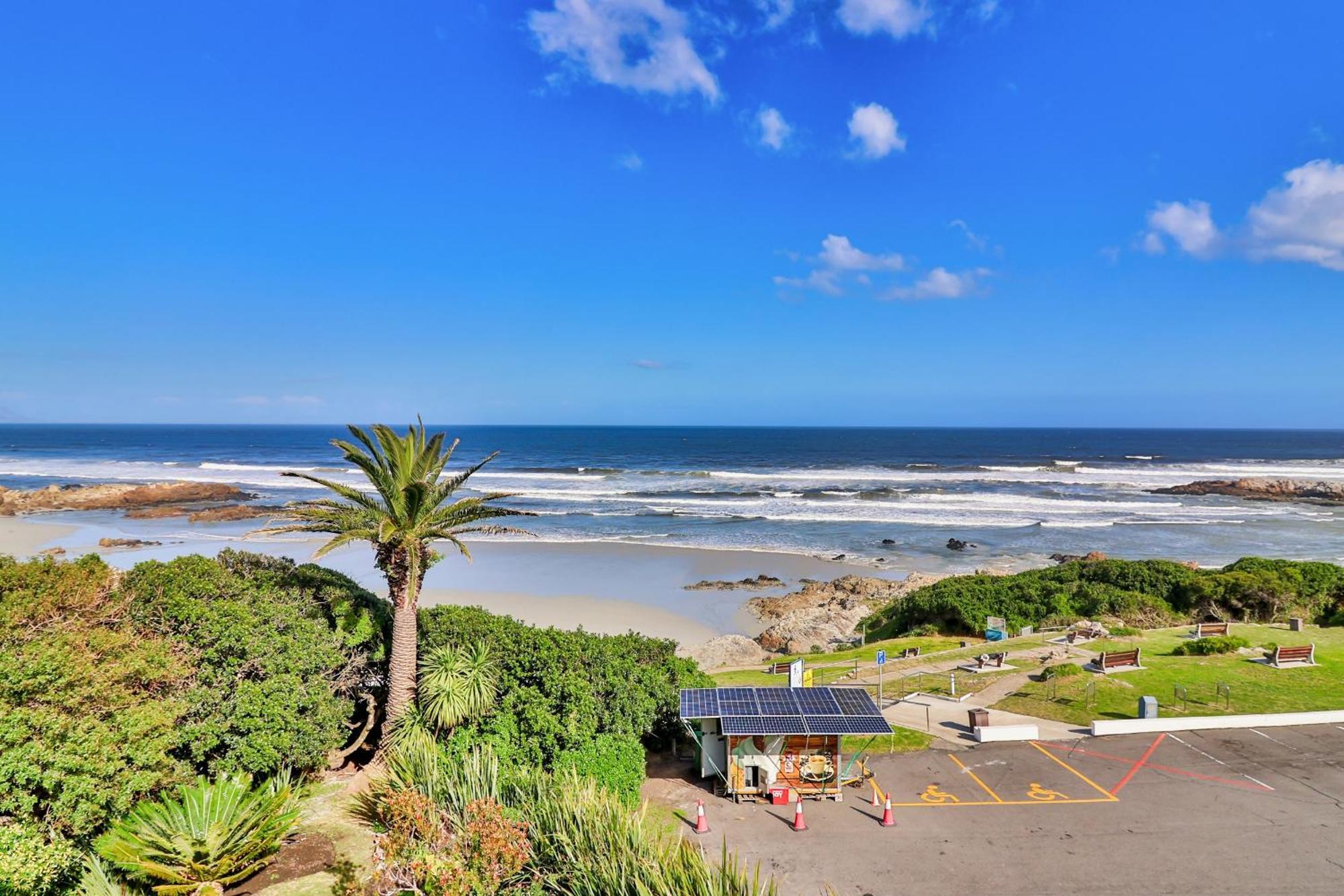 Hermanus Beachfront Lodge - Solar Power Luaran gambar